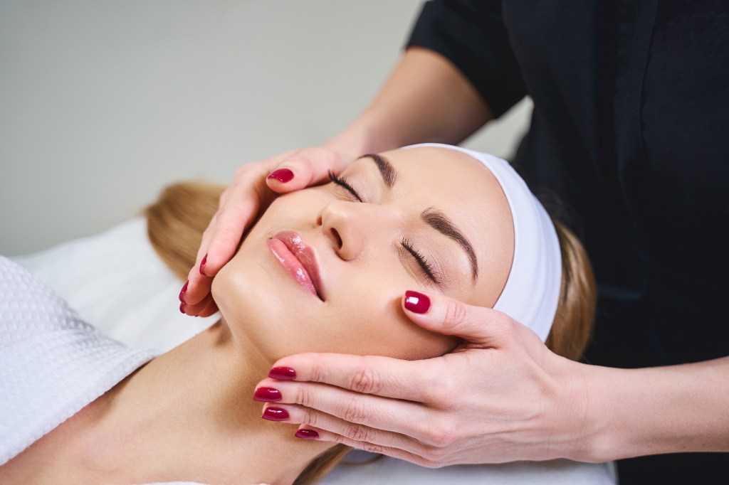 What to Expect During Skin Healing After Advanced Facial&nbsp;Treatments